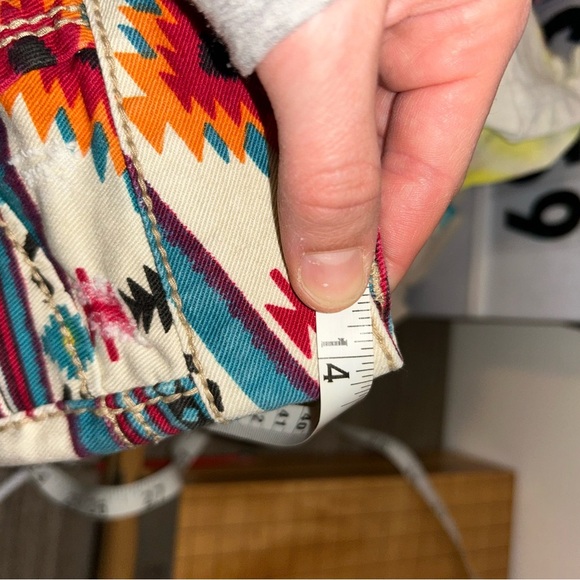 Tribal low rise Multicolor Patterned jean Shorts - Picture 7 of 7